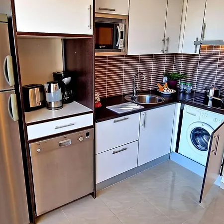 Charmantes In Mit Terrasse Und Gemeinsamem Pool By Interhome