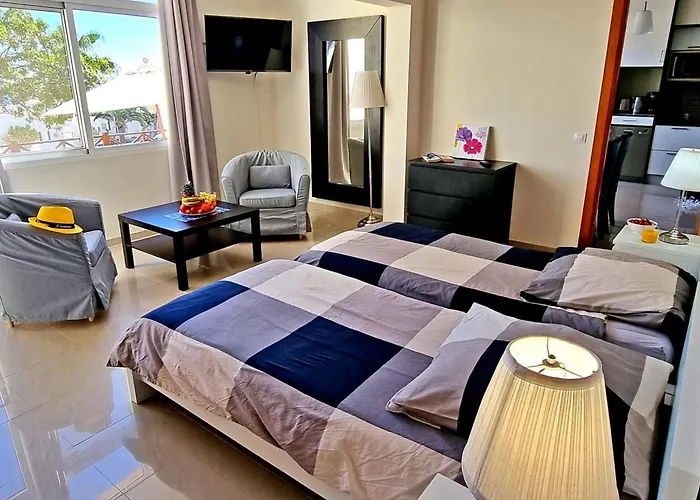 Charmantes In Mit Terrasse Und Gemeinsamem Pool By Interhome * 科斯塔卡玛