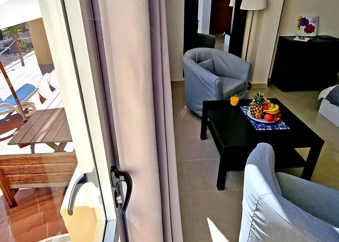 Charmantes In Mit Terrasse Und Gemeinsamem Pool By Interhome