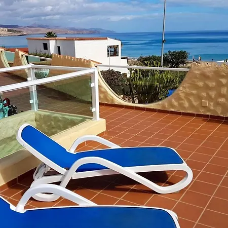 شقة Charmantes In Mit Terrasse Und Gemeinsamem Pool By Interhome *