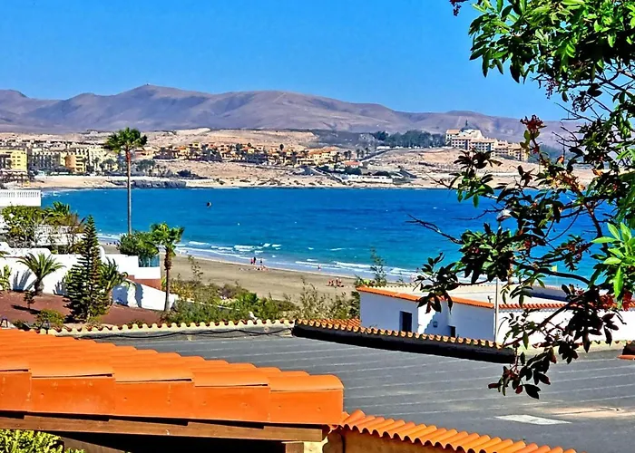 Charmantes In Mit Terrasse Und Gemeinsamem Pool By Interhome